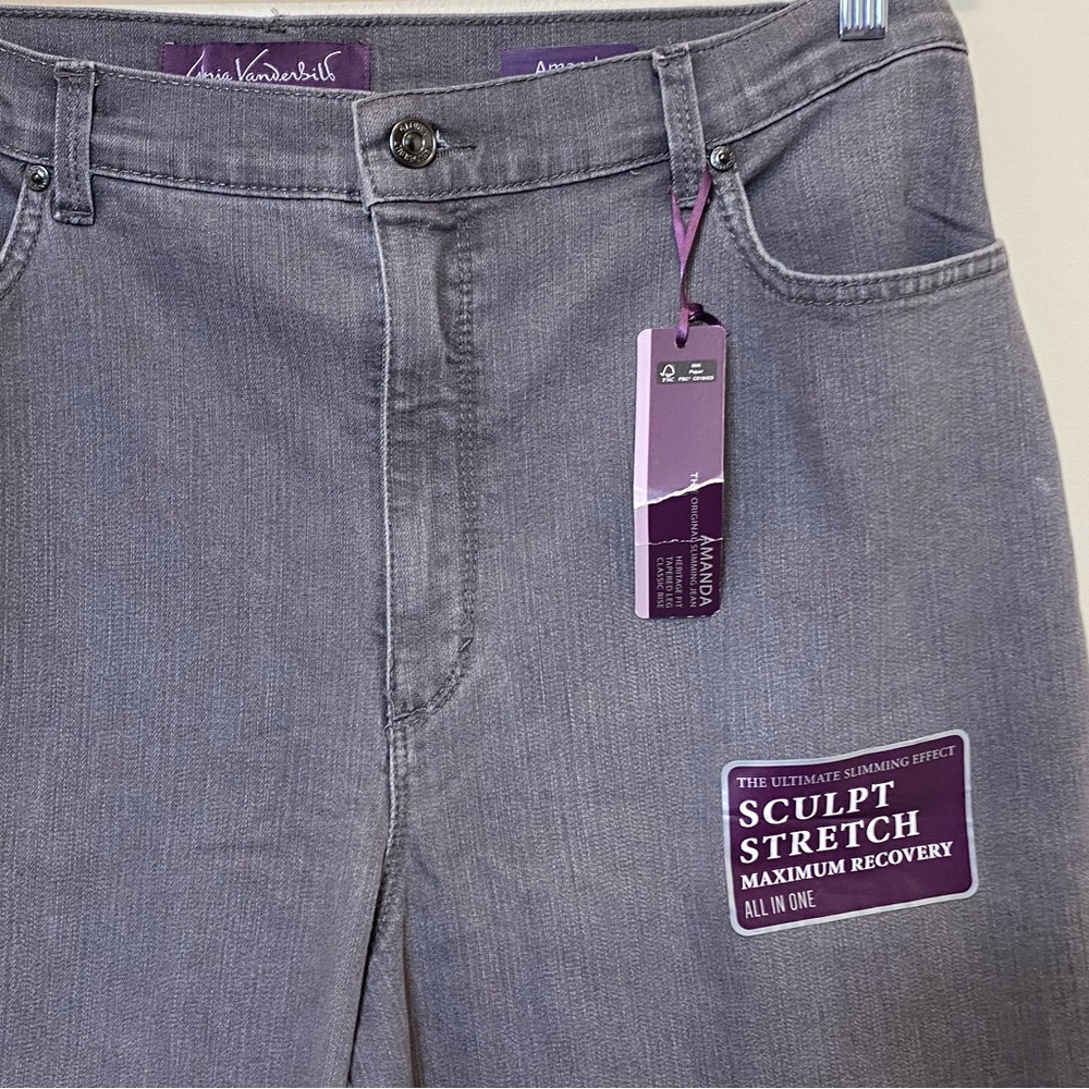 Gloria Vanderbilt Slimming Amanda Jeans. Size 18. NWT. - Picture 6 of 8